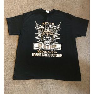 Black t-shirt 🎖 Size XL